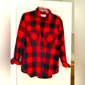 TNA (Aritzia) collared shirt size small